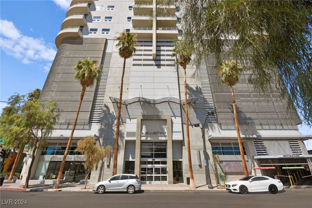 200 Hoover, Las Vegas, NV 89101