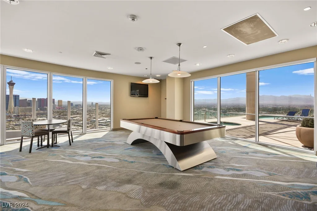 200 Hoover, Las Vegas, NV 89101