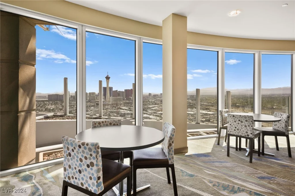 200 Hoover, Las Vegas, NV 89101