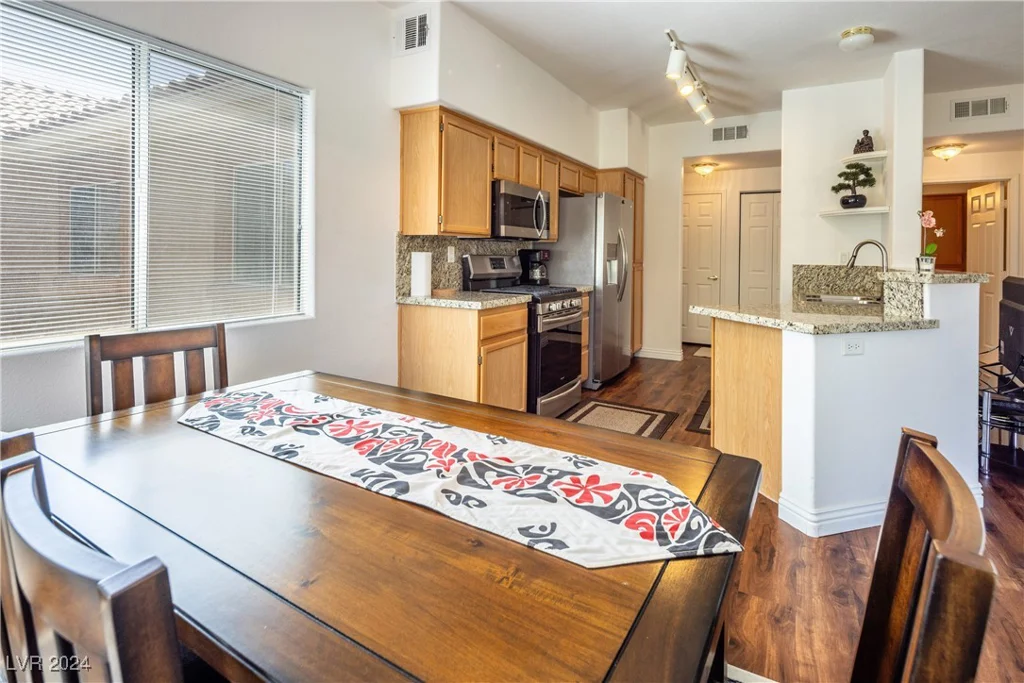 1050 Cactus, Las Vegas, NV 89183