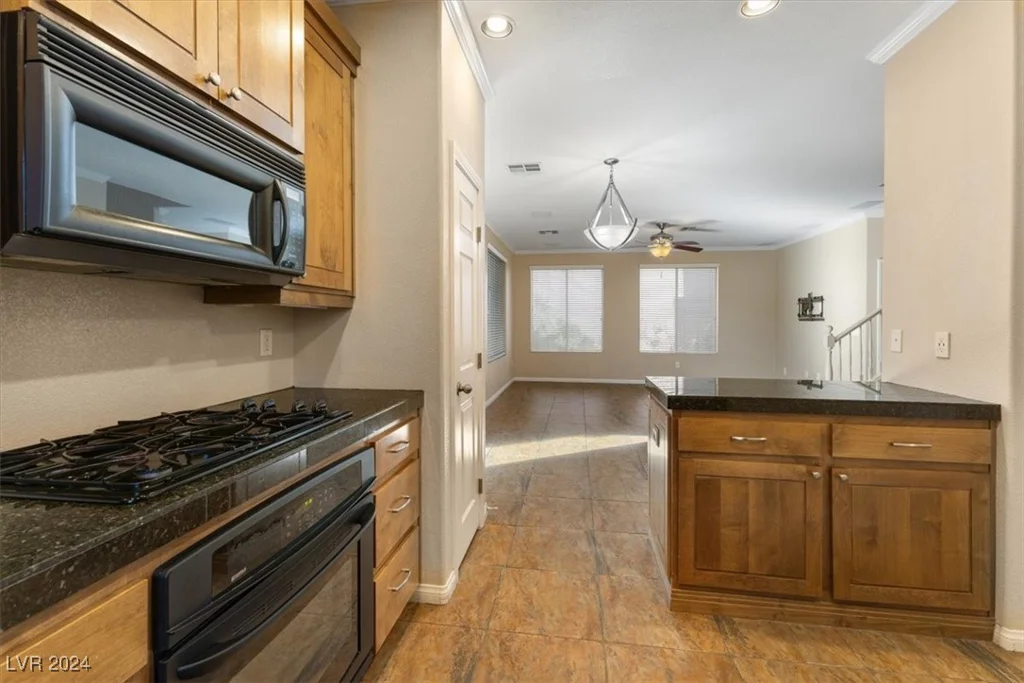 8375 Hunter Brook, Las Vegas, NV 89139