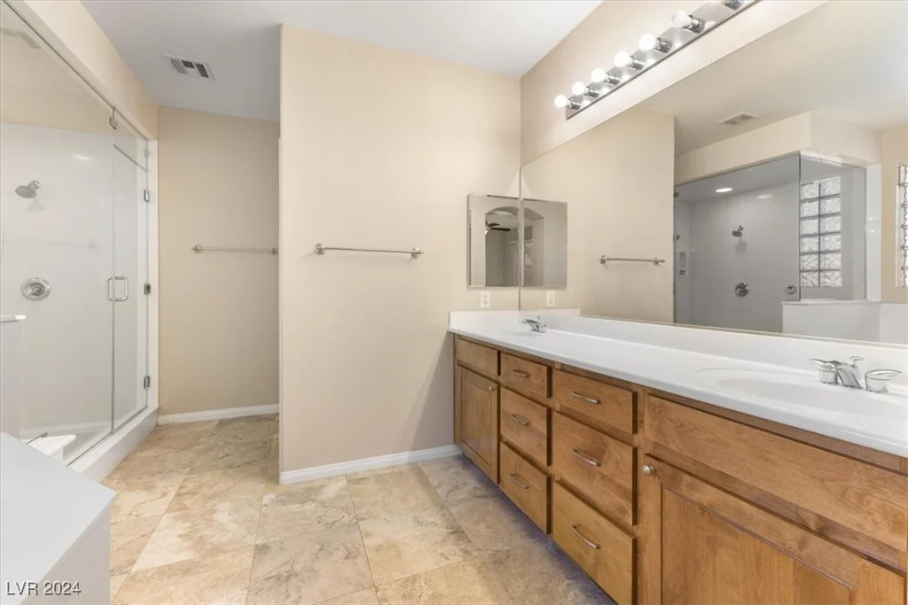 8375 Hunter Brook, Las Vegas, NV 89139