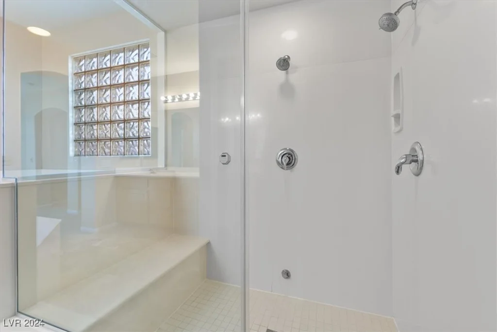 8375 Hunter Brook, Las Vegas, NV 89139