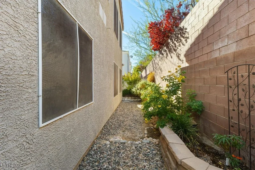 8375 Hunter Brook, Las Vegas, NV 89139