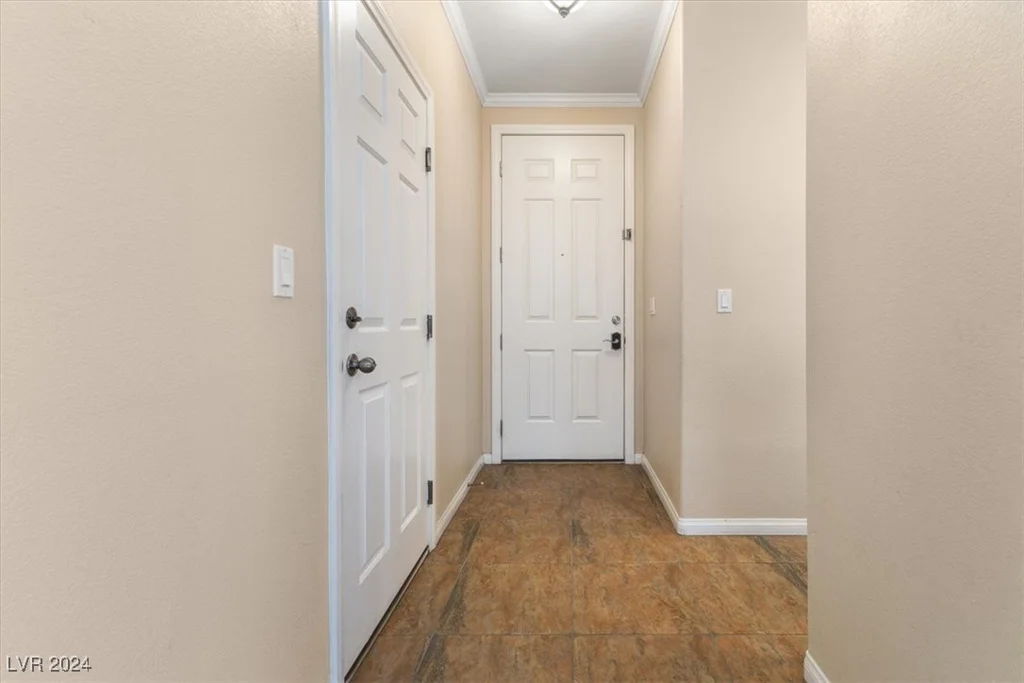 8375 Hunter Brook, Las Vegas, NV 89139