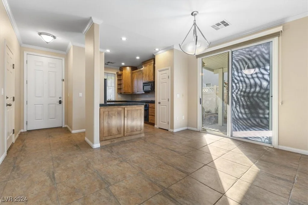 8375 Hunter Brook, Las Vegas, NV 89139