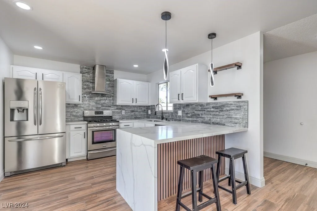 6509 Dinning, Las Vegas, NV 89107