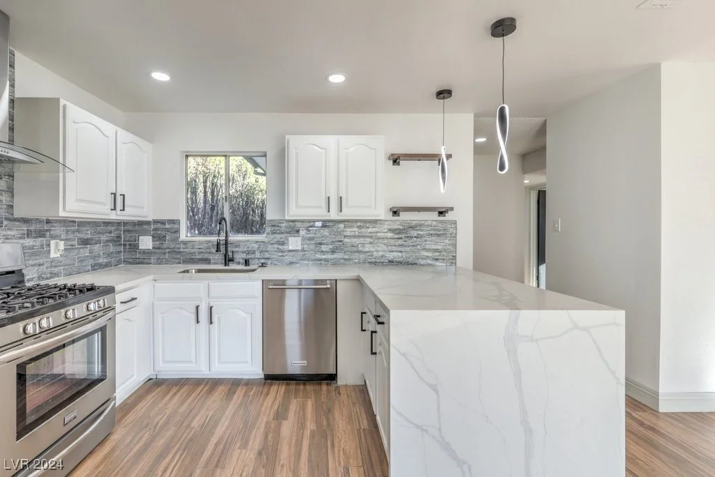6509 Dinning, Las Vegas, NV 89107