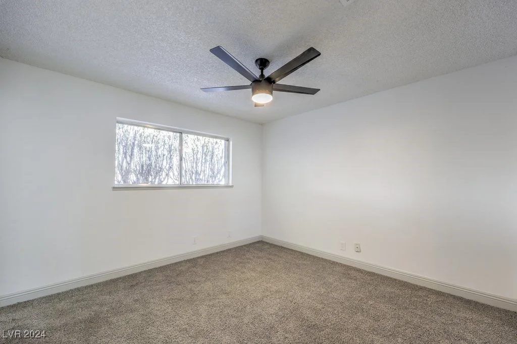 6509 Dinning, Las Vegas, NV 89107