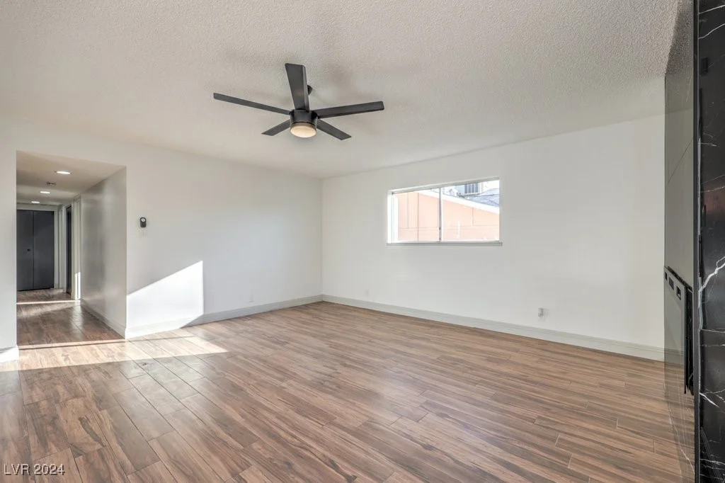 6509 Dinning, Las Vegas, NV 89107
