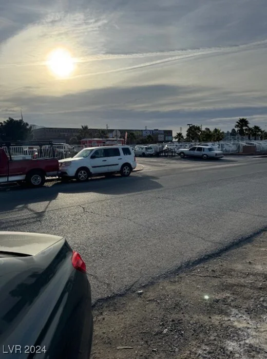 4182 Lake Mead, Las Vegas, NV 89115