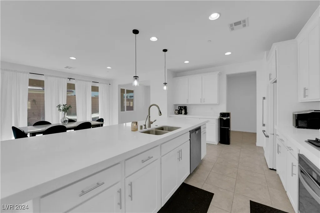 532 Sunny Pointe, Henderson, NV 89011