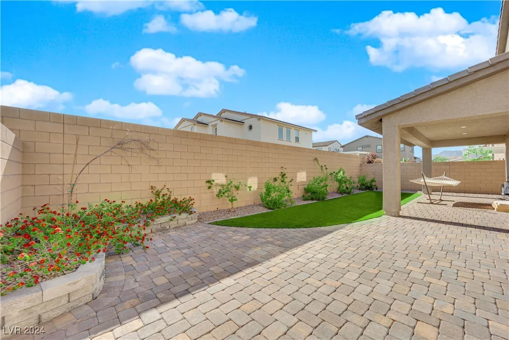 532 Sunny Pointe, Henderson, NV 89011