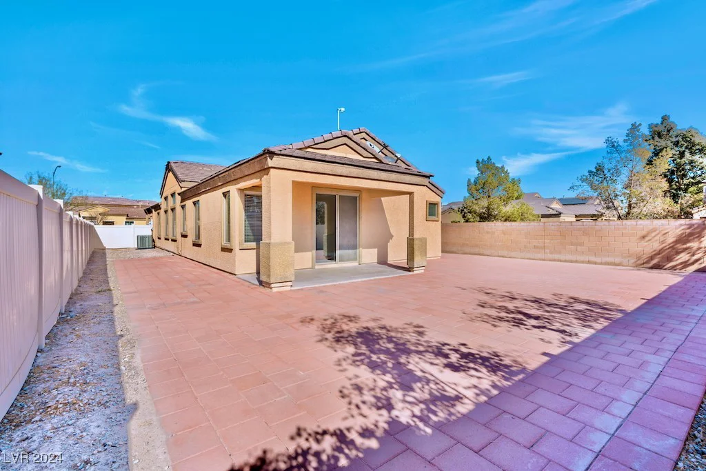 3665 Bella Legato, North Las Vegas, NV 89081