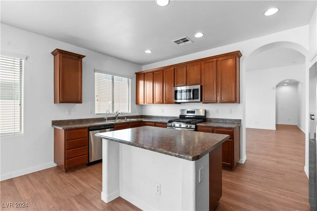 3665 Bella Legato, North Las Vegas, NV 89081