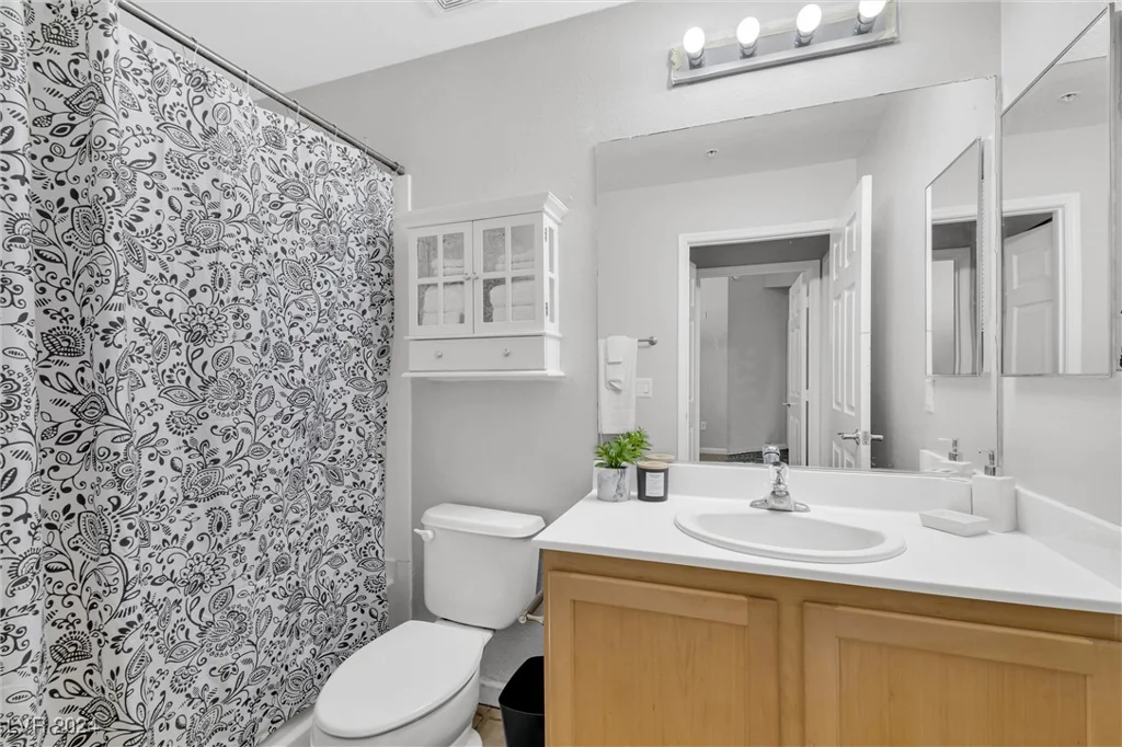 31 Agate, Las Vegas, NV 89123
