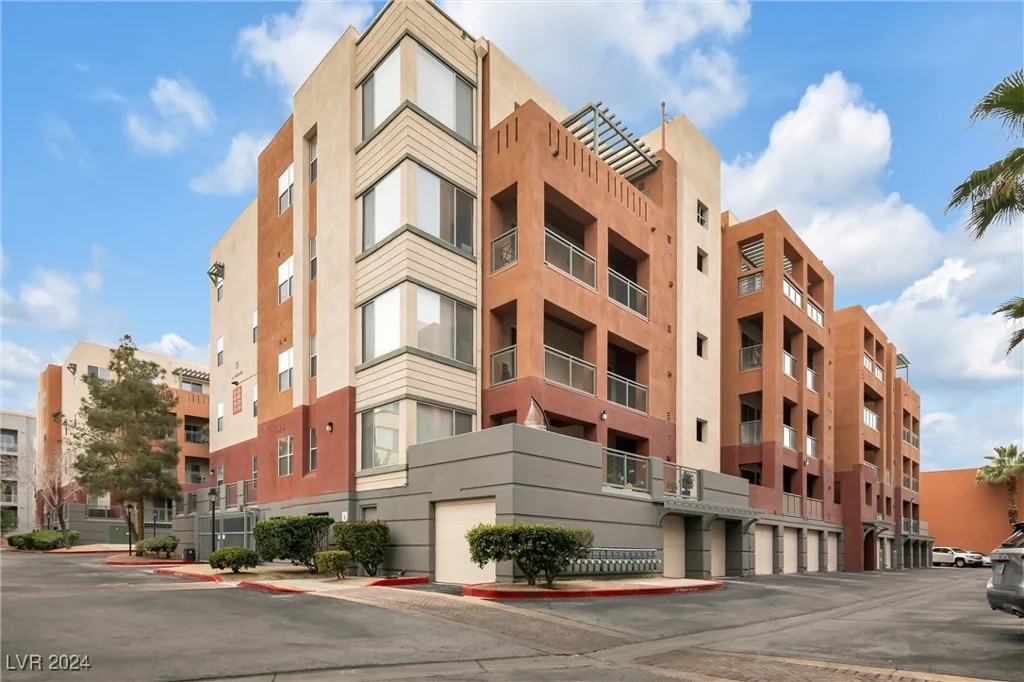 31 Agate, Las Vegas, NV 89123