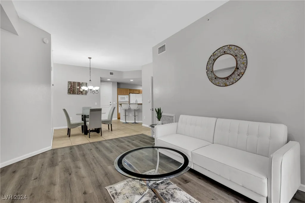 31 Agate, Las Vegas, NV 89123
