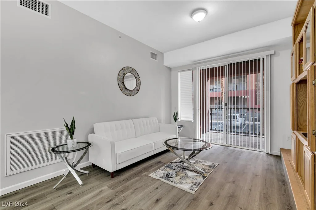 31 Agate, Las Vegas, NV 89123