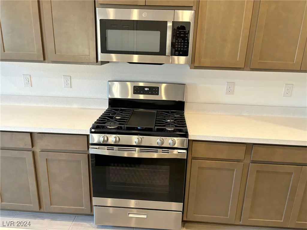 744 Monroe Hill, Henderson, NV 89011