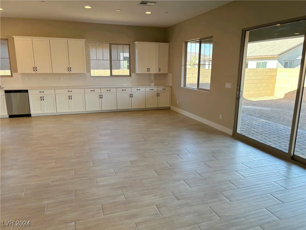 80 Ella Ashman, Henderson, NV 89011