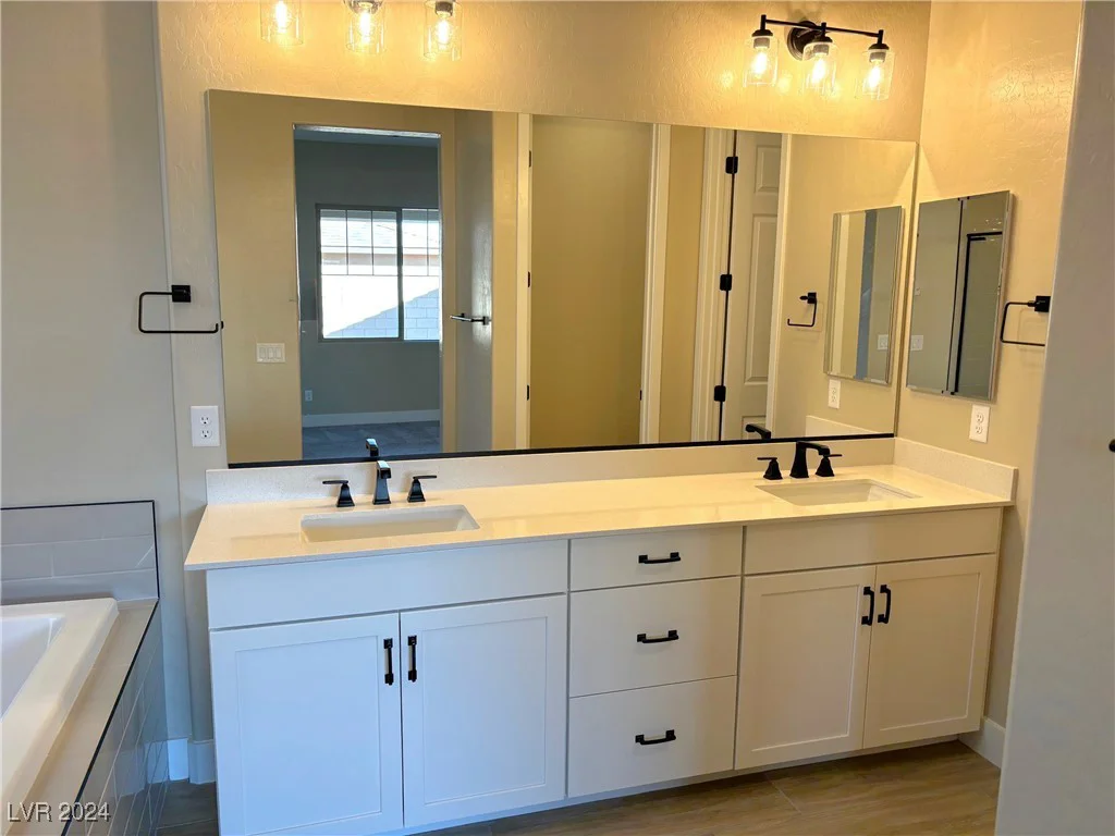 80 Ella Ashman, Henderson, NV 89011