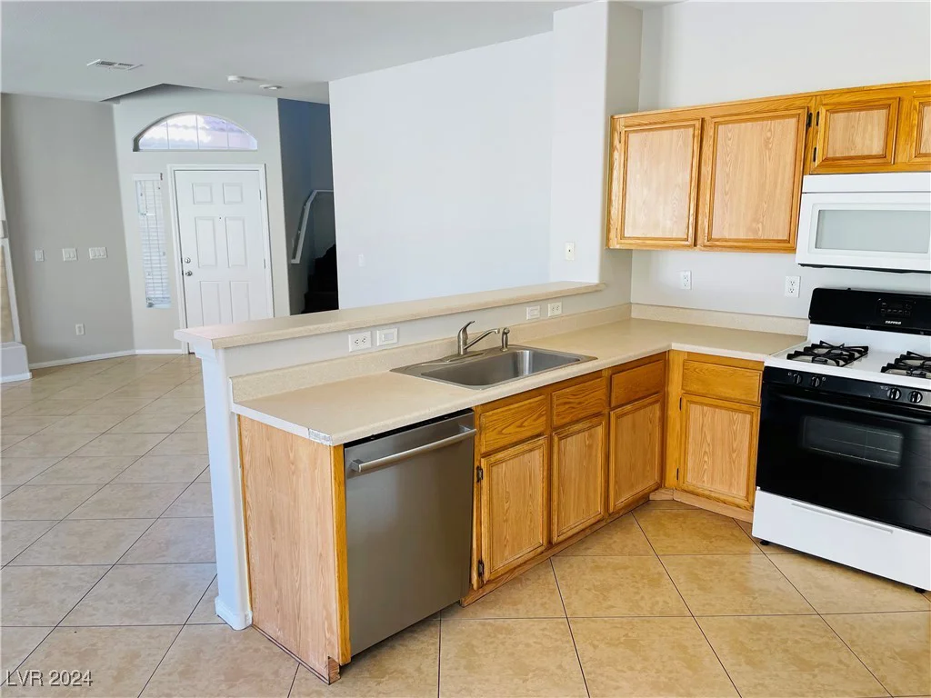 5285 Toro Creek, North Las Vegas, NV 89031