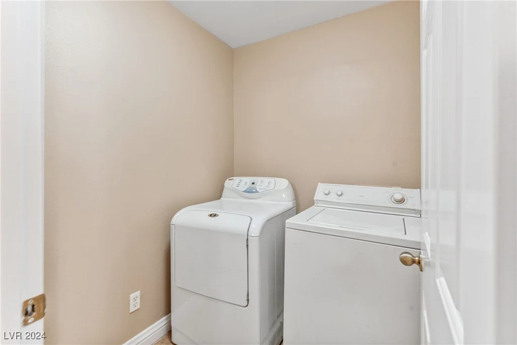 1838 Shining Elm, North Las Vegas, NV 89031
