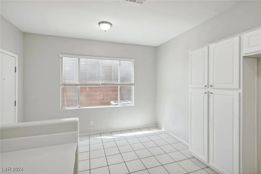 4805 Principle, North Las Vegas, NV 89031