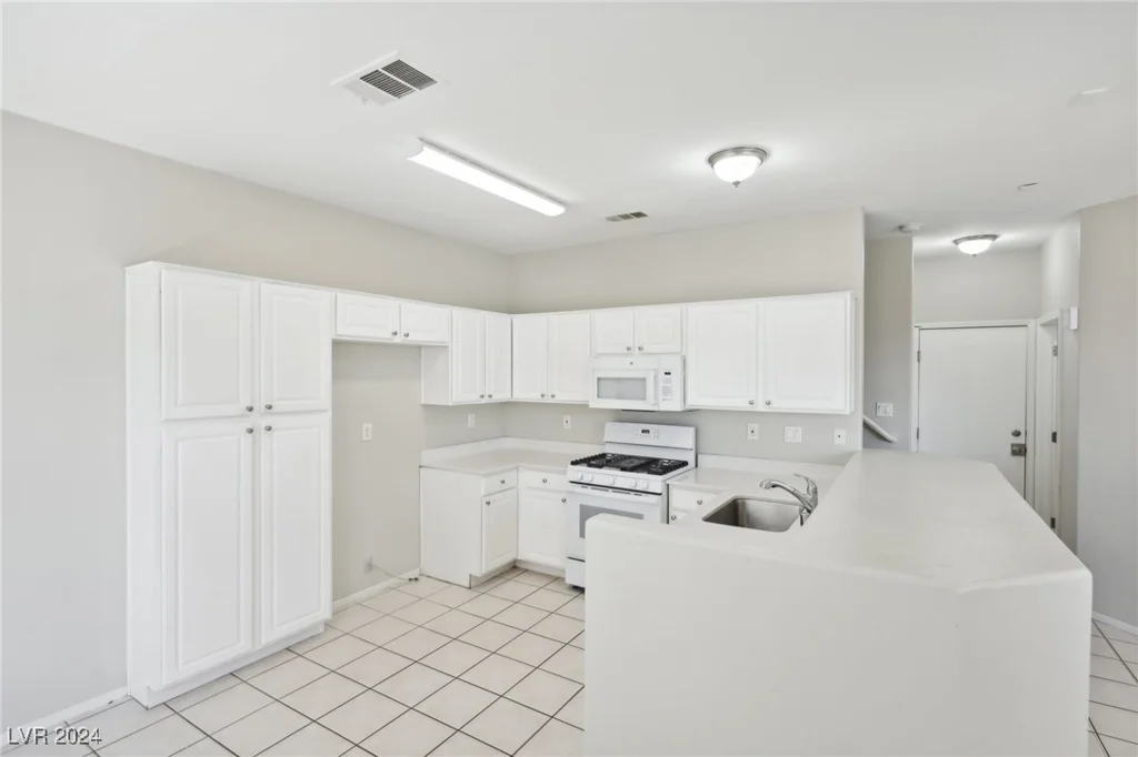 4805 Principle, North Las Vegas, NV 89031