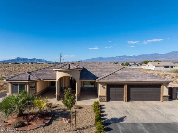 720 Hickory, Pahrump, NV 89048