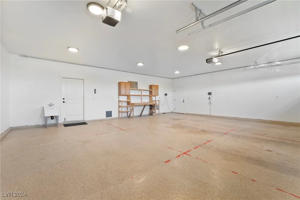 720 Hickory, Pahrump, NV 89048