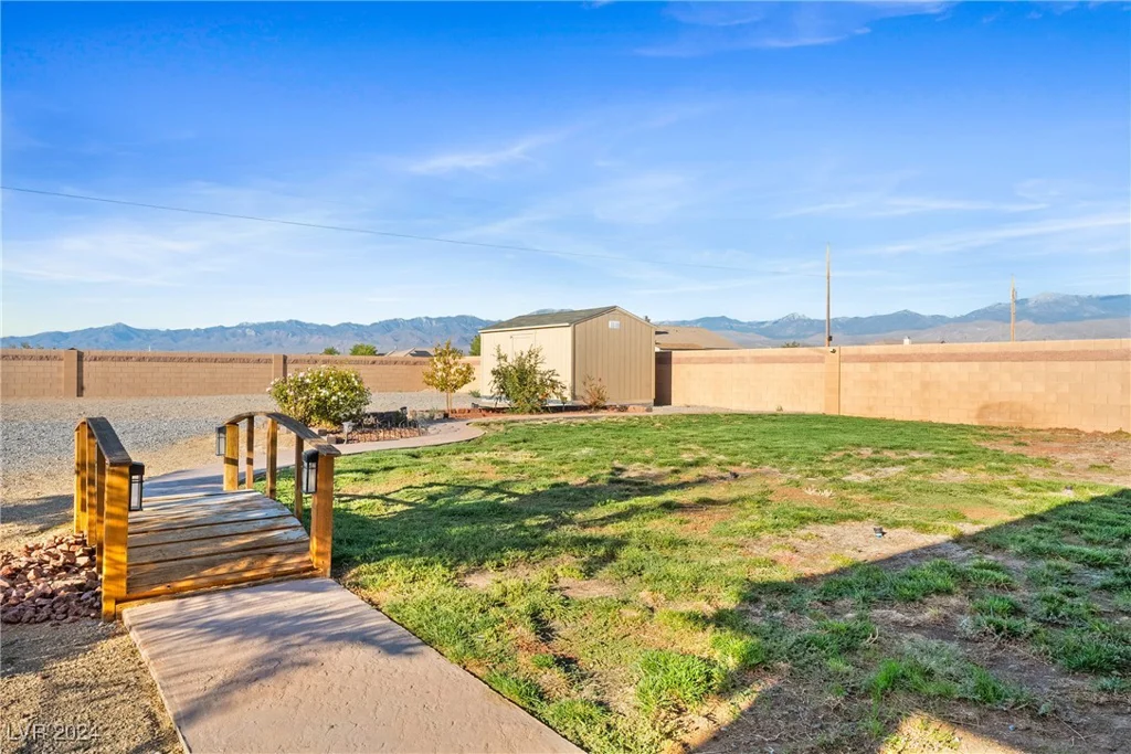 720 Hickory, Pahrump, NV 89048