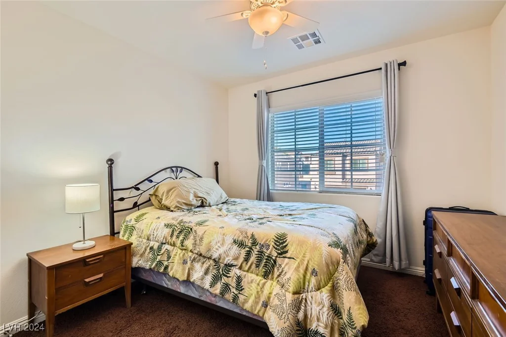 5662 Point Loma, Las Vegas, NV 89122
