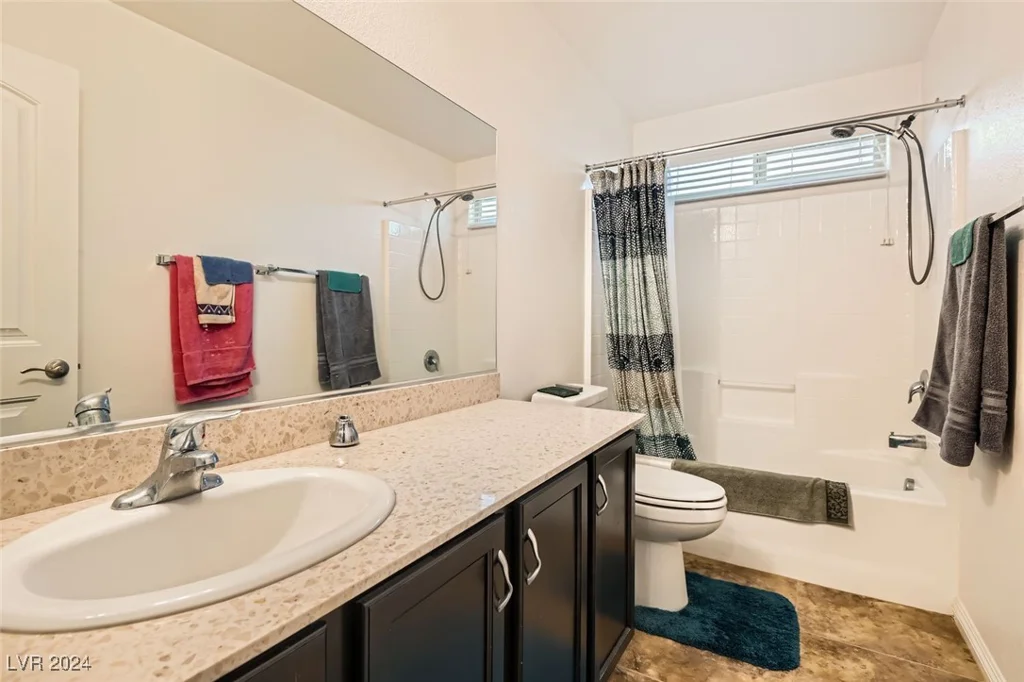 5662 Point Loma, Las Vegas, NV 89122