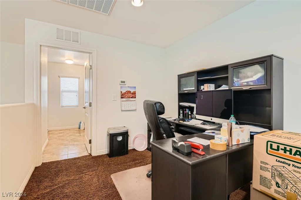 5662 Point Loma, Las Vegas, NV 89122