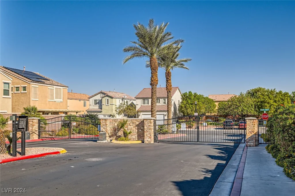 5662 Point Loma, Las Vegas, NV 89122