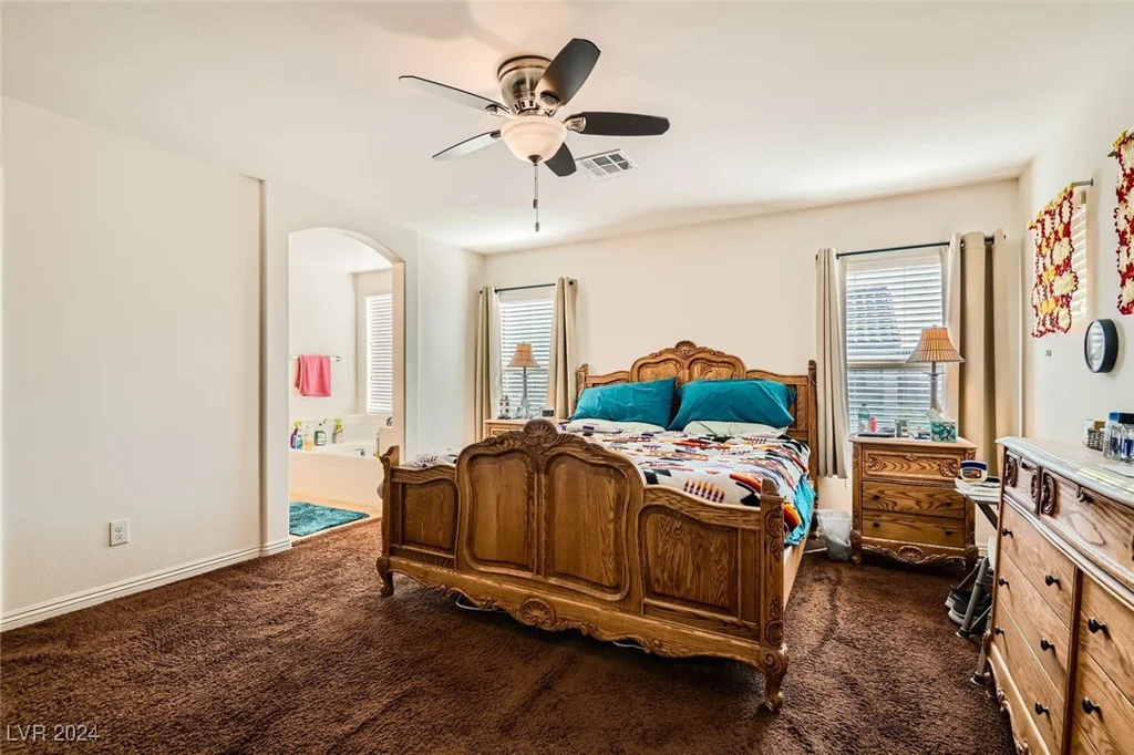5662 Point Loma, Las Vegas, NV 89122