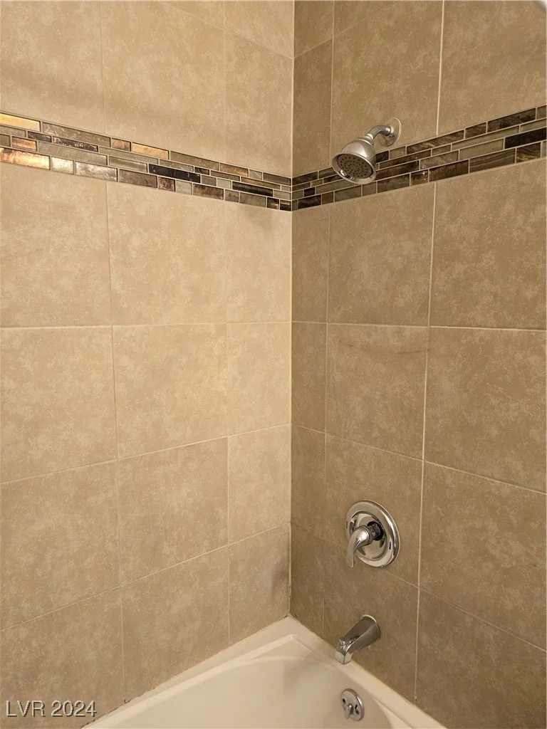 4722 Thunderbolt, Las Vegas, NV 89115