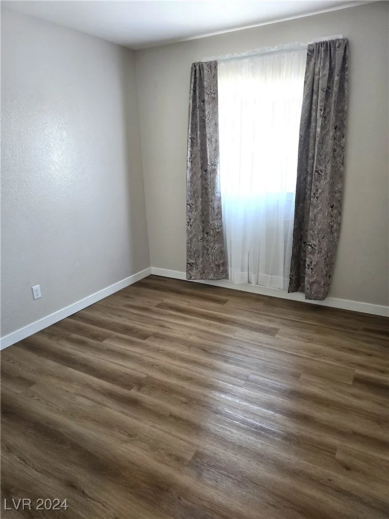 4722 Thunderbolt, Las Vegas, NV 89115