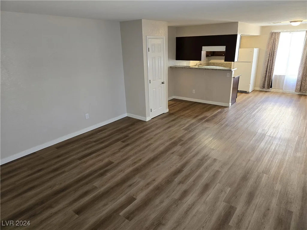 4722 Thunderbolt, Las Vegas, NV 89115