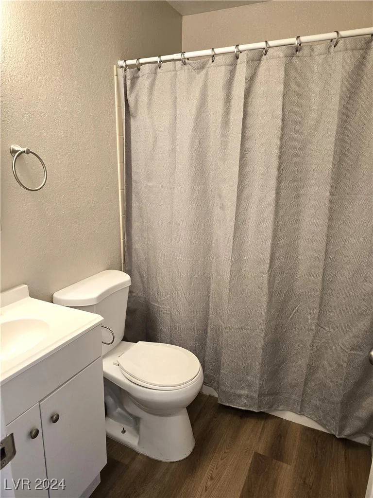4722 Thunderbolt, Las Vegas, NV 89115
