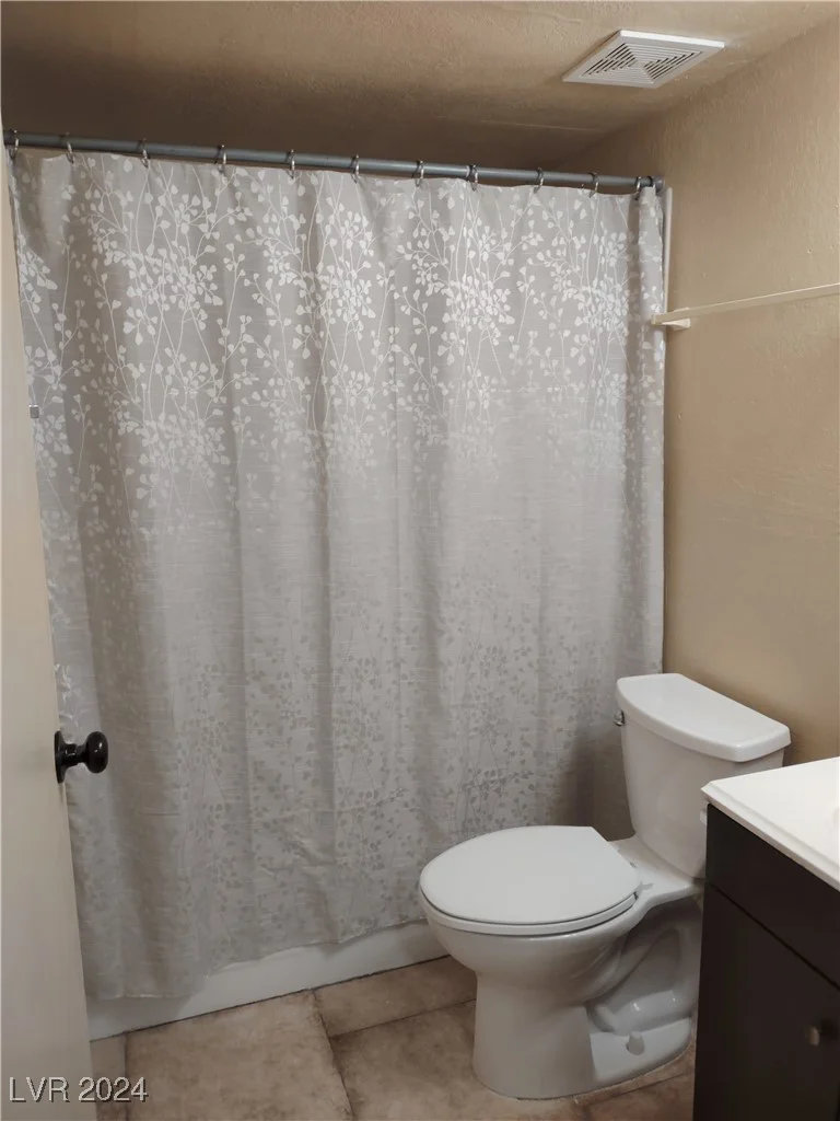 4722 Thunderbolt, Las Vegas, NV 89115