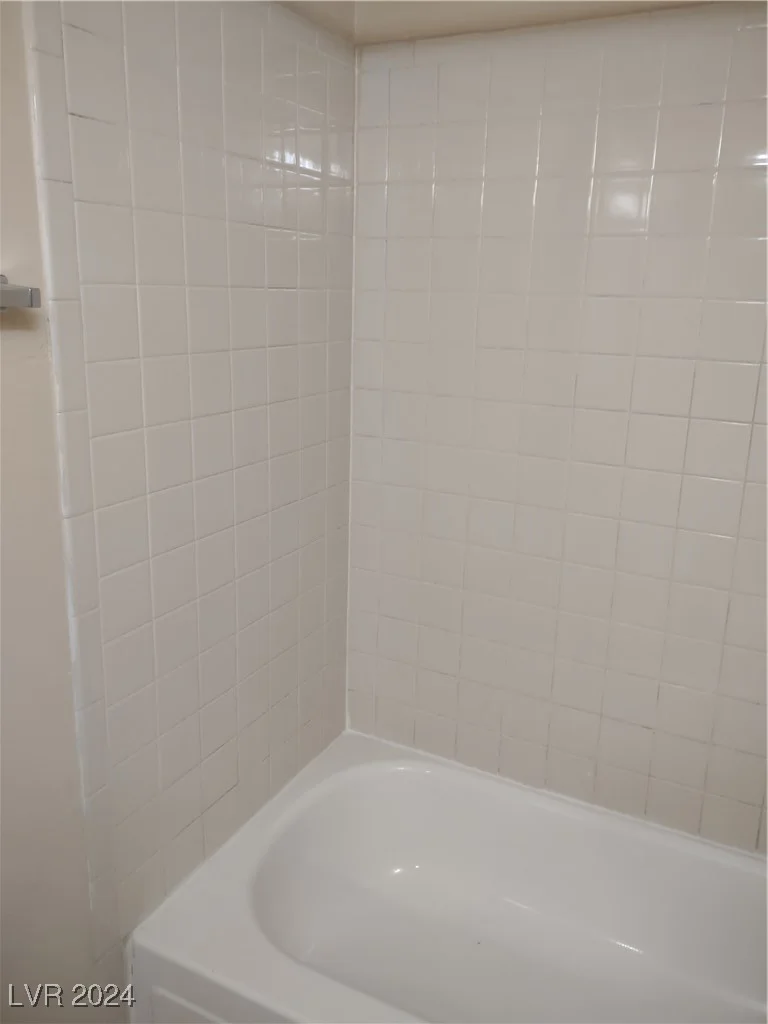 4722 Thunderbolt, Las Vegas, NV 89115