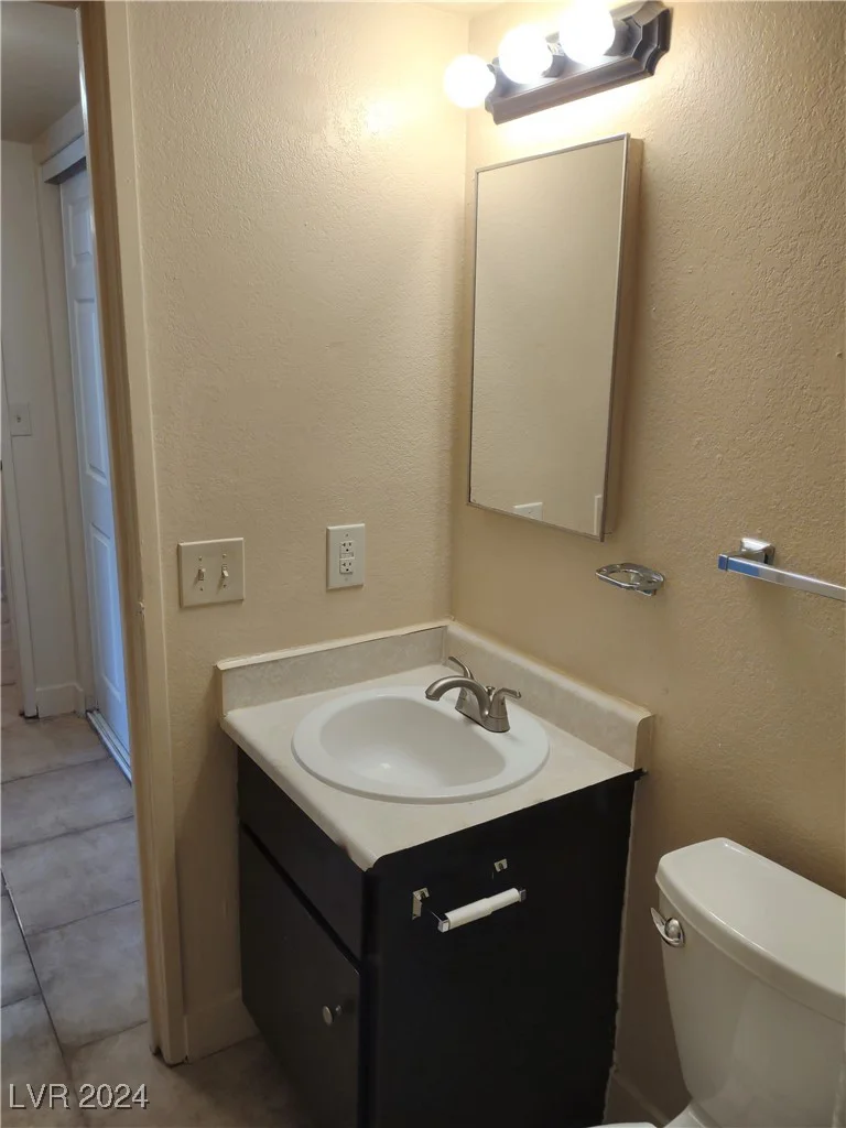 4722 Thunderbolt, Las Vegas, NV 89115