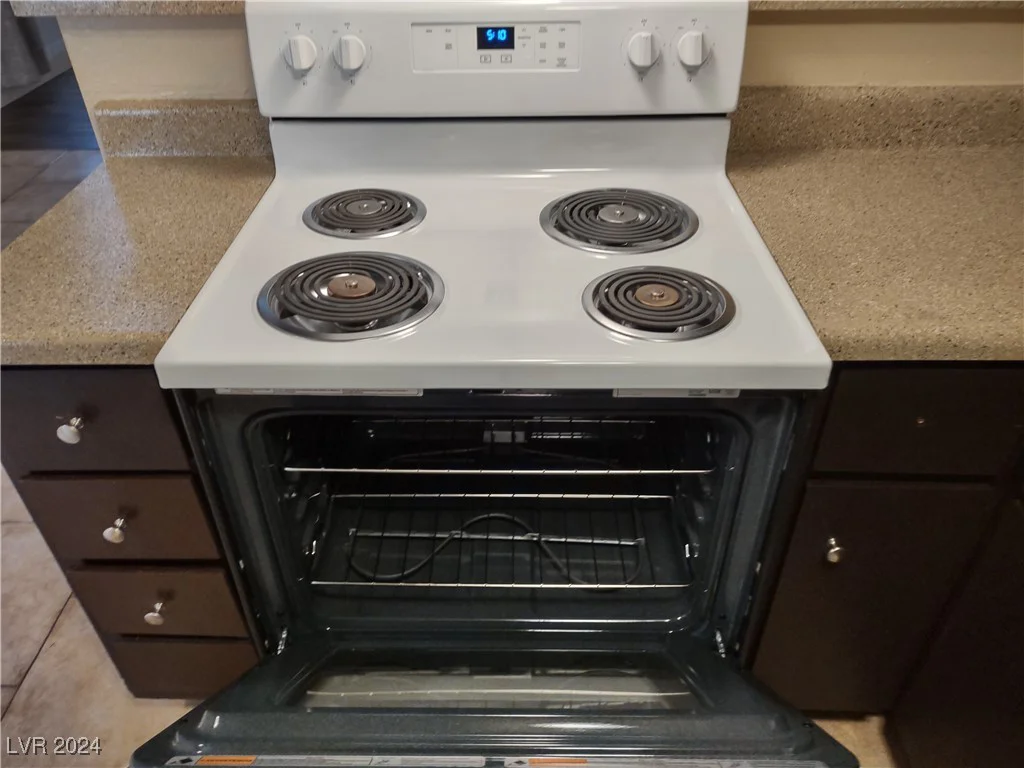 4722 Thunderbolt, Las Vegas, NV 89115