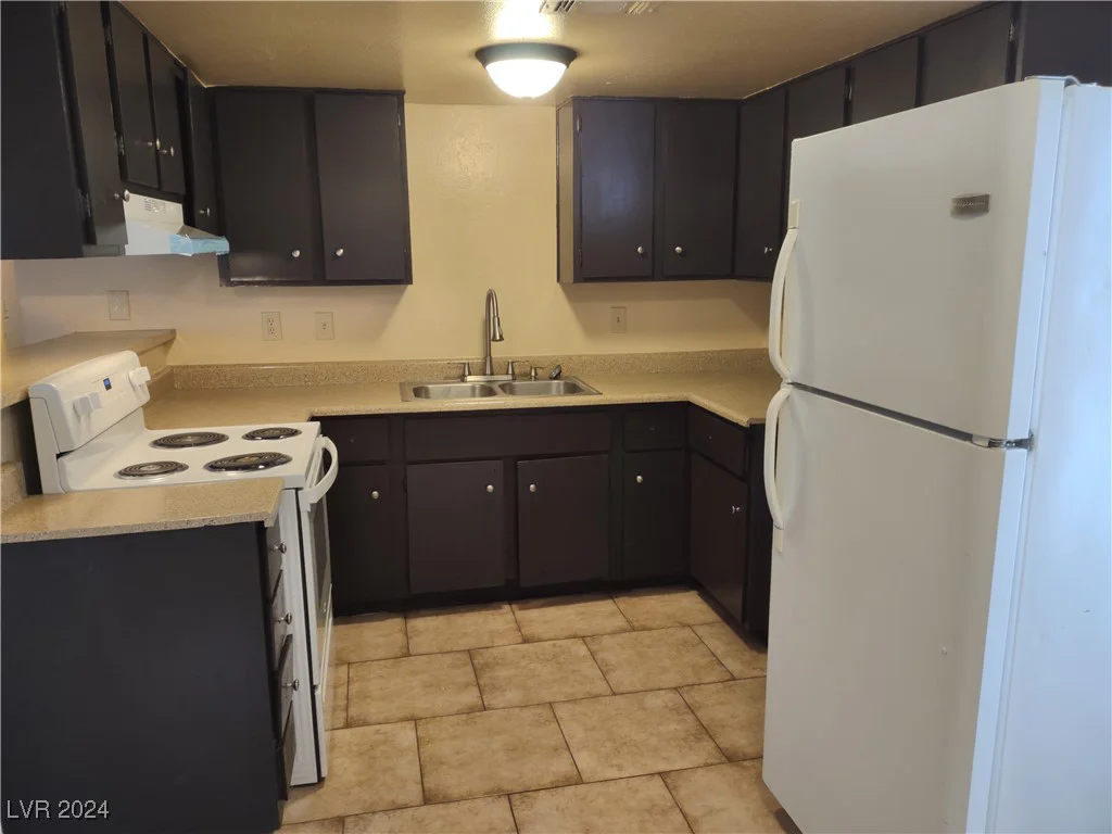 4722 Thunderbolt, Las Vegas, NV 89115