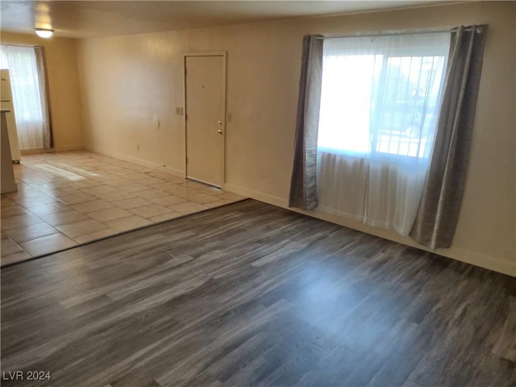 4722 Thunderbolt, Las Vegas, NV 89115