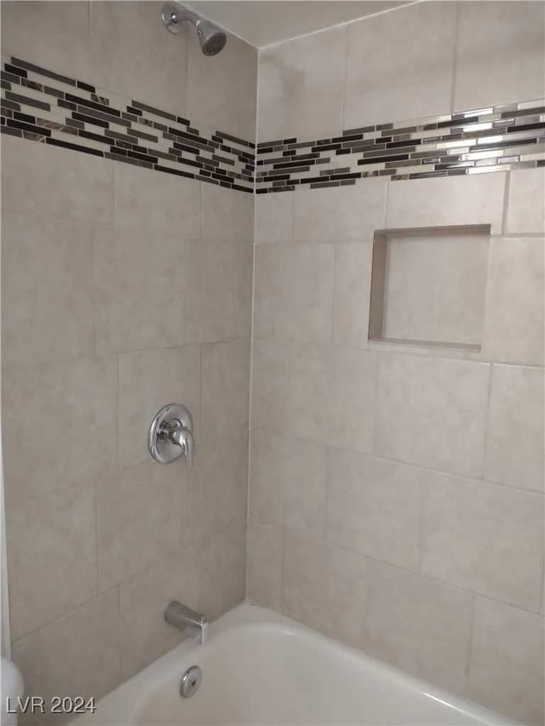 4722 Thunderbolt, Las Vegas, NV 89115