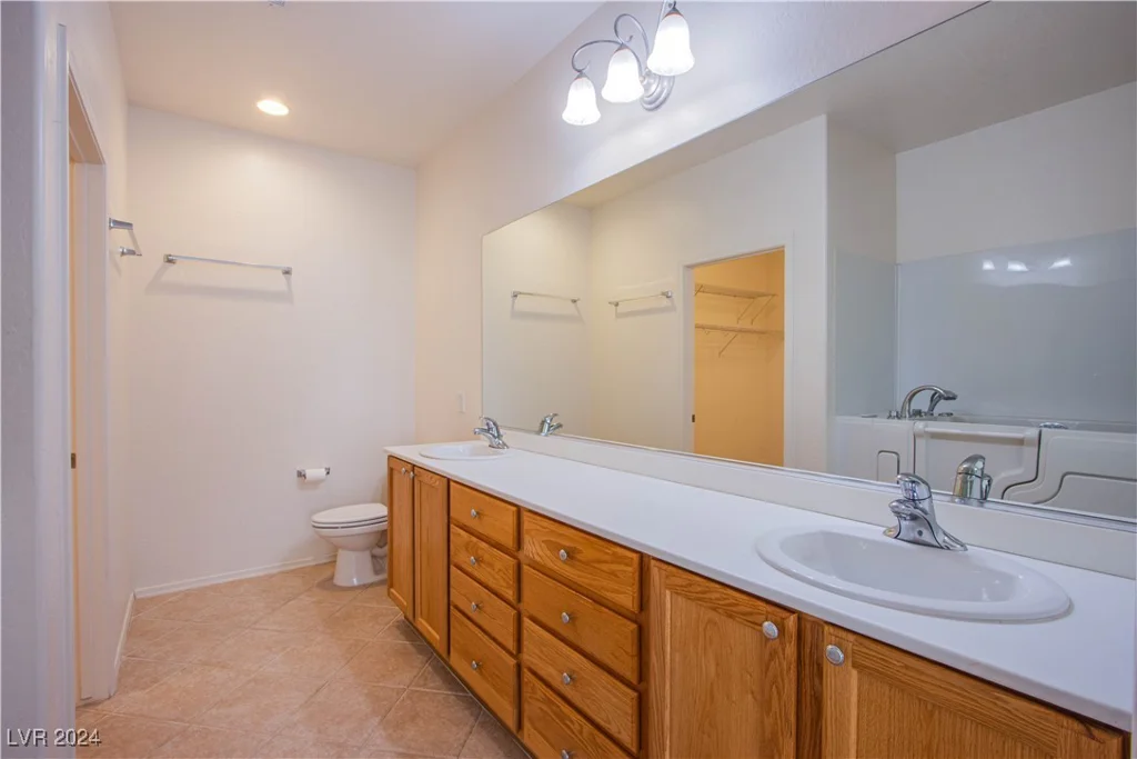 2435 Moonlight Valley, Henderson, NV 89044